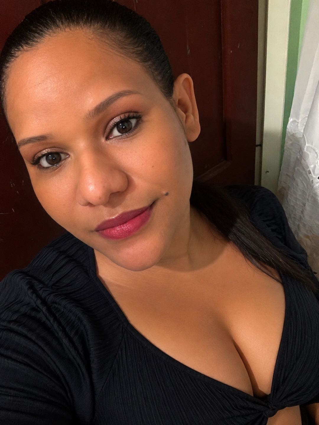 A woman from Dominican Republic on the online list